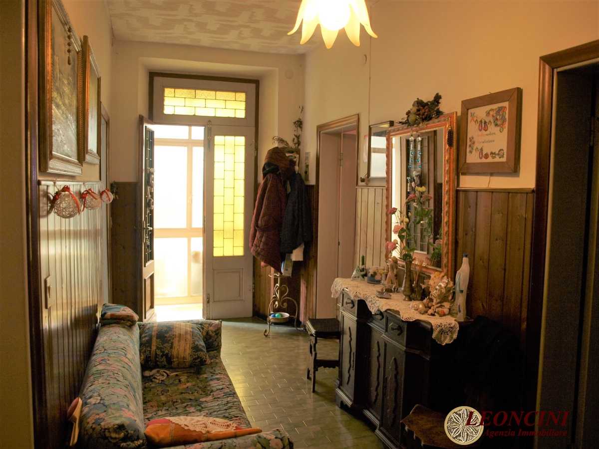 жилой дом в Виллафранка в Луниджане, Тоскана 10698208