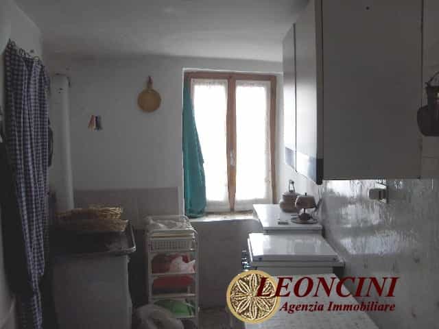 жилой дом в Понтремоли, Тоскана 10698284