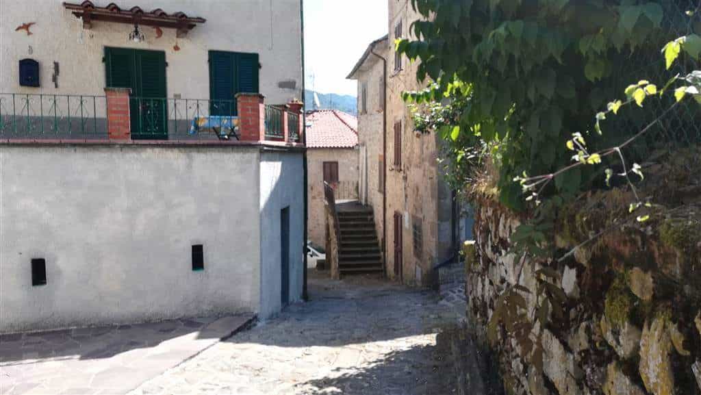 loger dans Colle di Val d'Elsa, Toscane 10698314