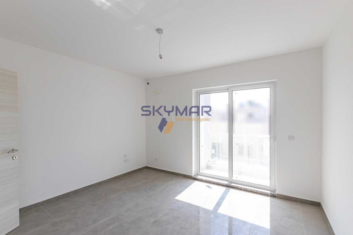 公寓 在 Birkirkara,  10699261