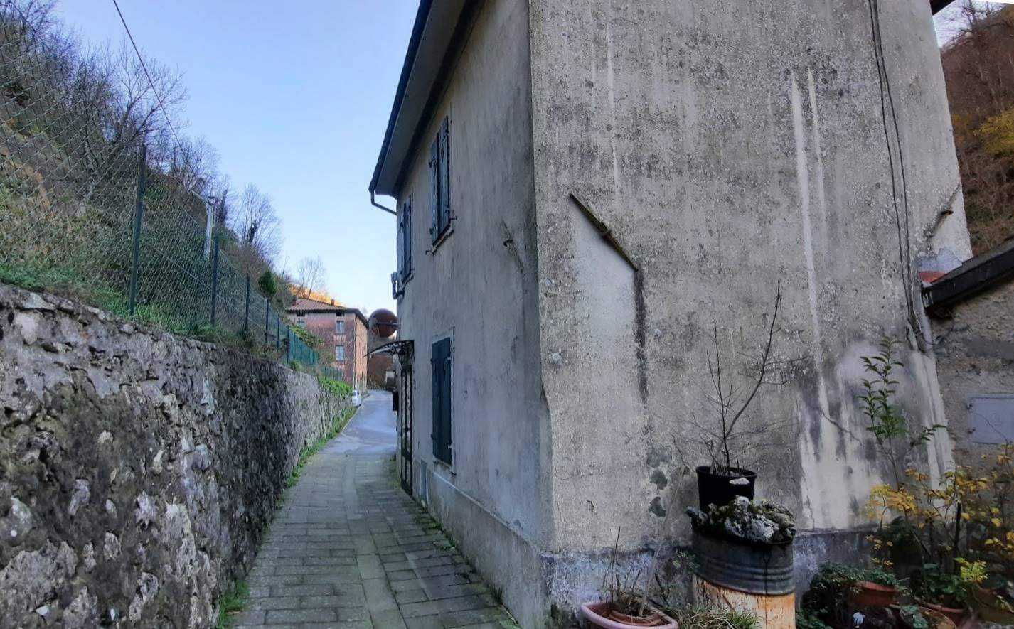 بيت في Vallico, Toscana 10699537
