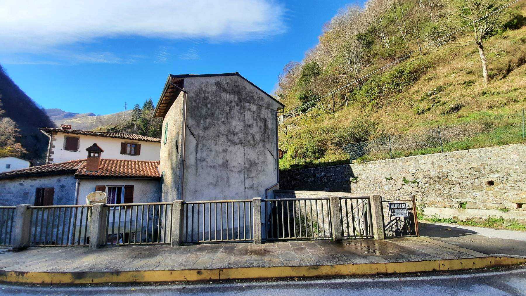 Dom w Fabbriche di Vallico, Toskania 10699537