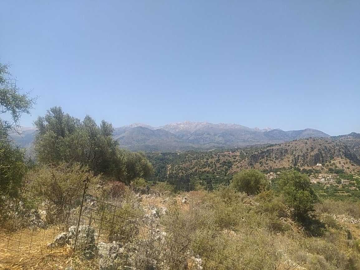 Tierra en Neo Chorio, Crete,  10699708