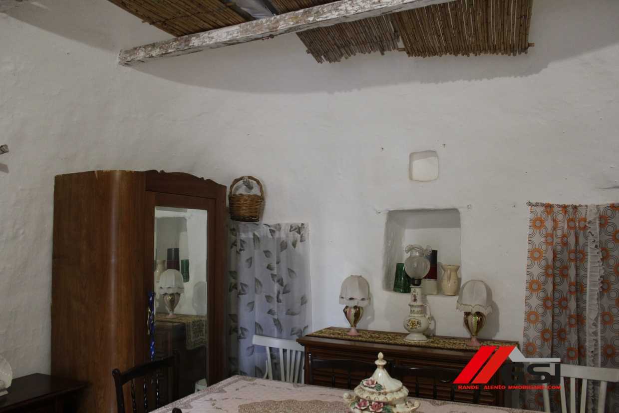 Huis in Ostuni, Apulia 10699839