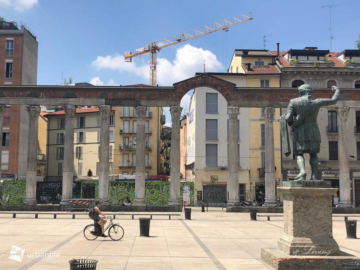 Condominium in Milan, Lombardy 10699852