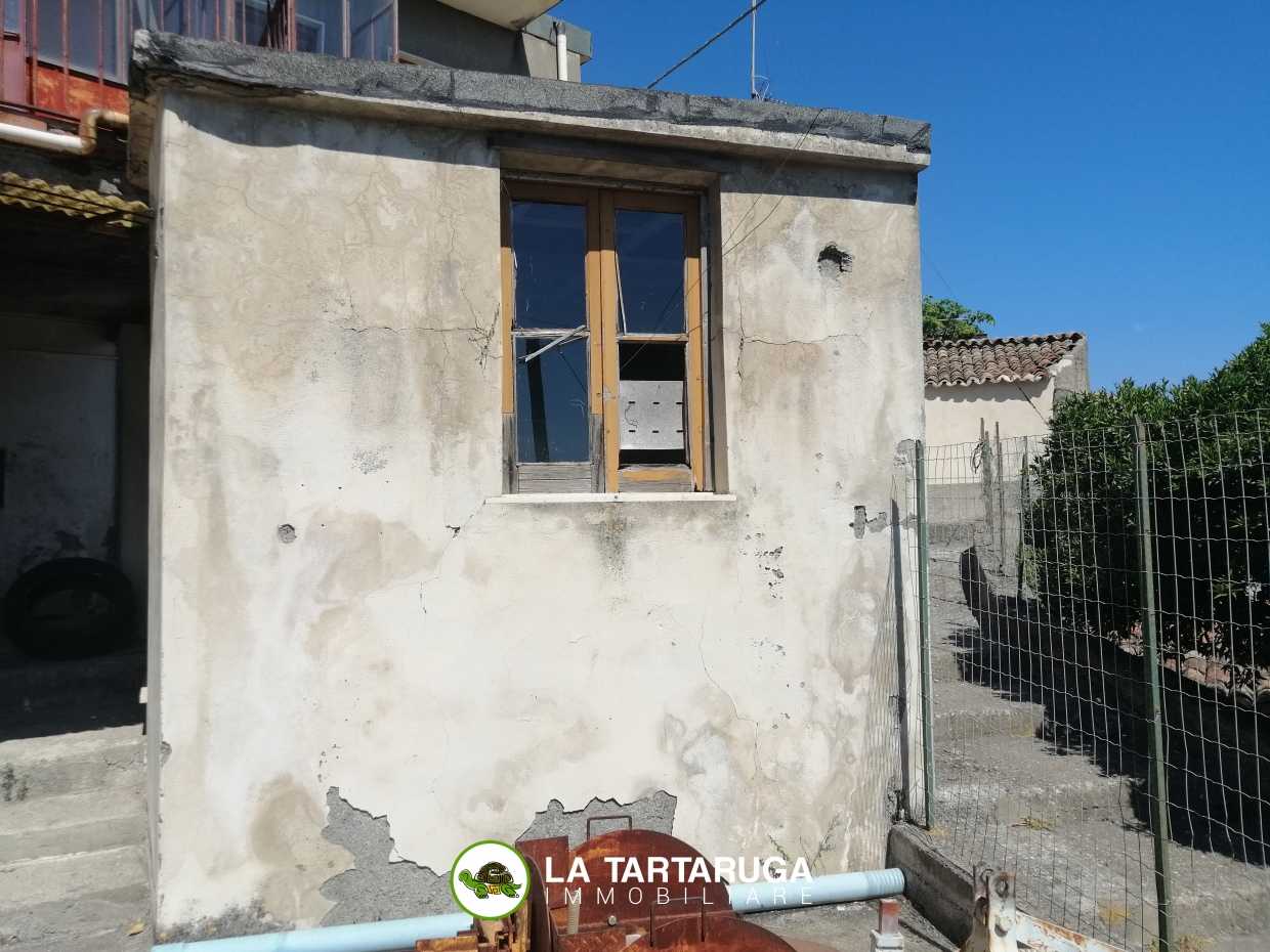House in Santa Caterina Villarmosa, Sicilia 10699907