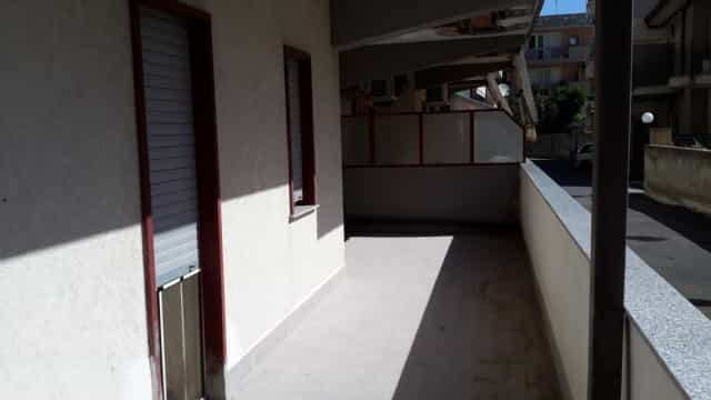 公寓 在 里瓦聖特雷莎, 西西里島 10699938