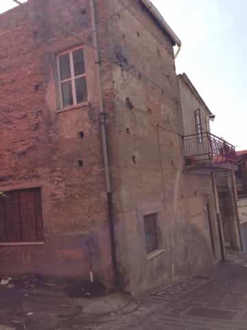 房子 在 圣卡特琳娜维拉莫萨, 西西里岛 10699941