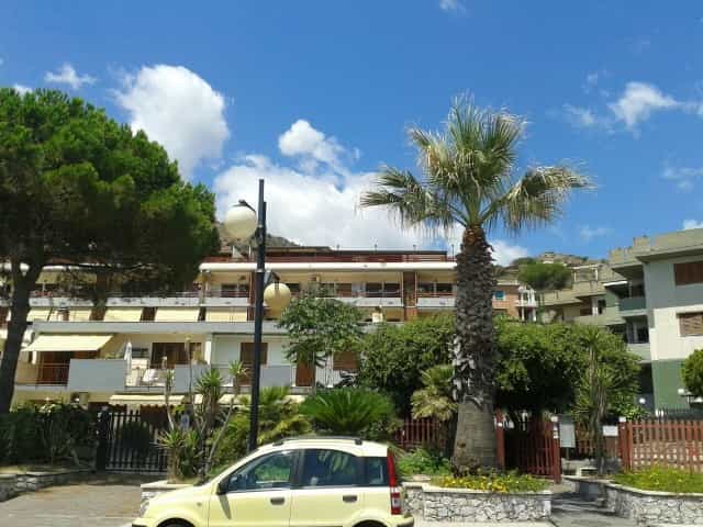 Kondominium dalam Santa Caterina Villarmosa, Sicilia 10699943