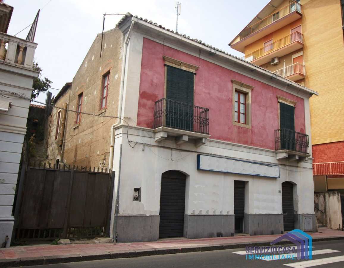 жилой дом в Санта-Тереза-ди-Рива, Сицилия 10699963