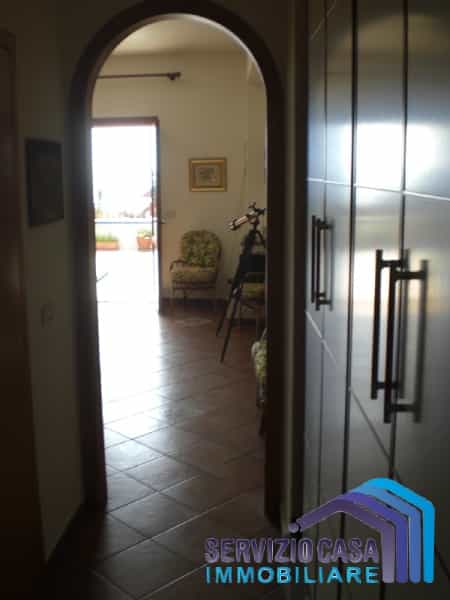 жилой дом в Санта-Катерина Вильярмоса, Сицилия 10699995