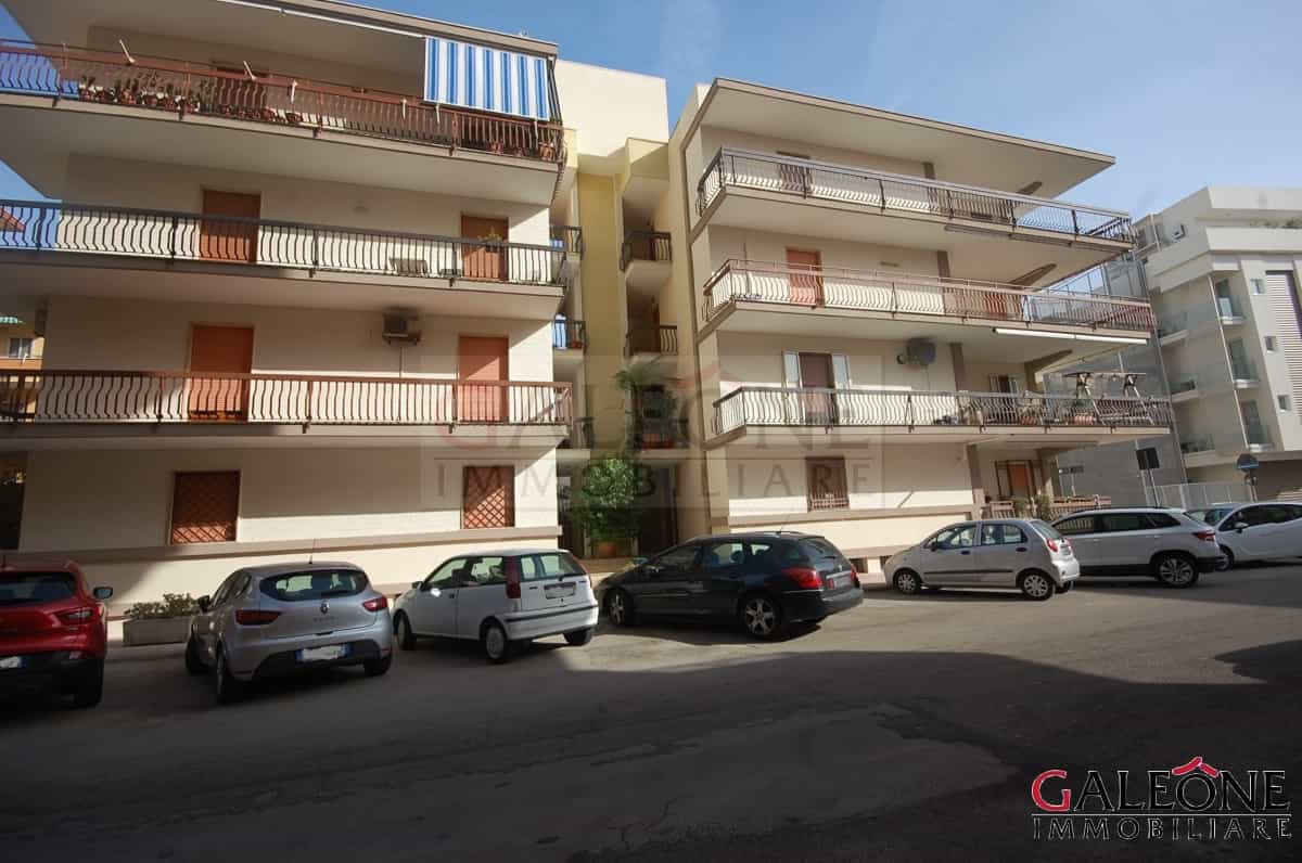 Condominium in Gallipoli, Apulia 10700023