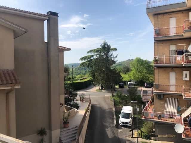 Condominium in Gavignano, Lazio 10700143
