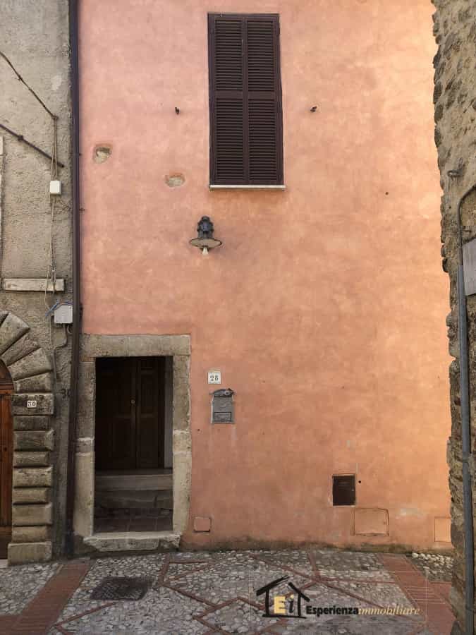 Ejerlejlighed i Segni, Lazio 10700157