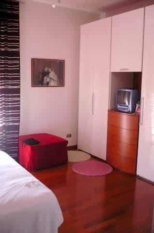 公寓 在 特尔尼, 翁布里亚 10700214
