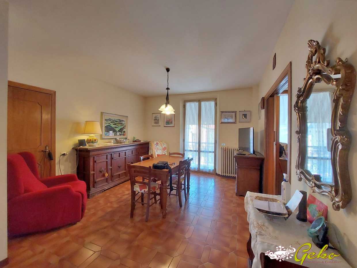 House in San Gimignano, Tuscany 10700232