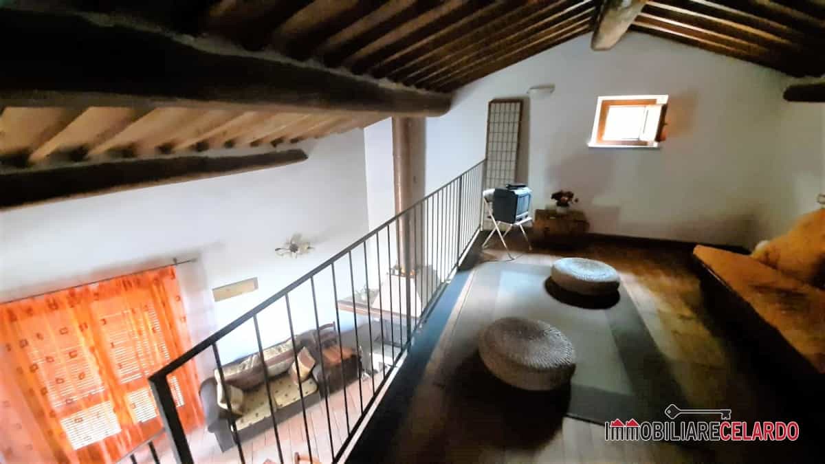 Квартира в Radicondoli, Tuscany 10700317