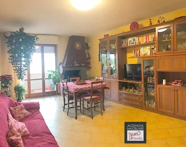 Квартира в Віареджо, Тоскана 10700361