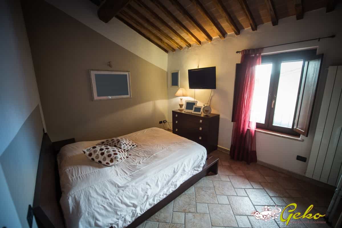 rumah dalam San Gimignano, Tuscany 10700402