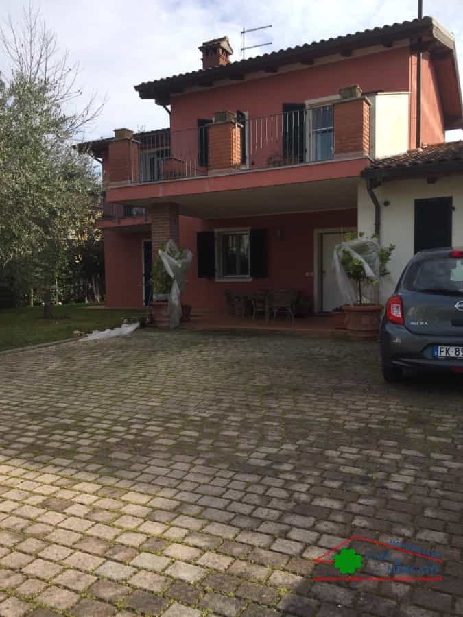 Rumah di Lammari, Toskana 10700424