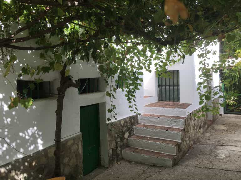 σπίτι σε Zahara de la Sierra, Andalusia 10700450