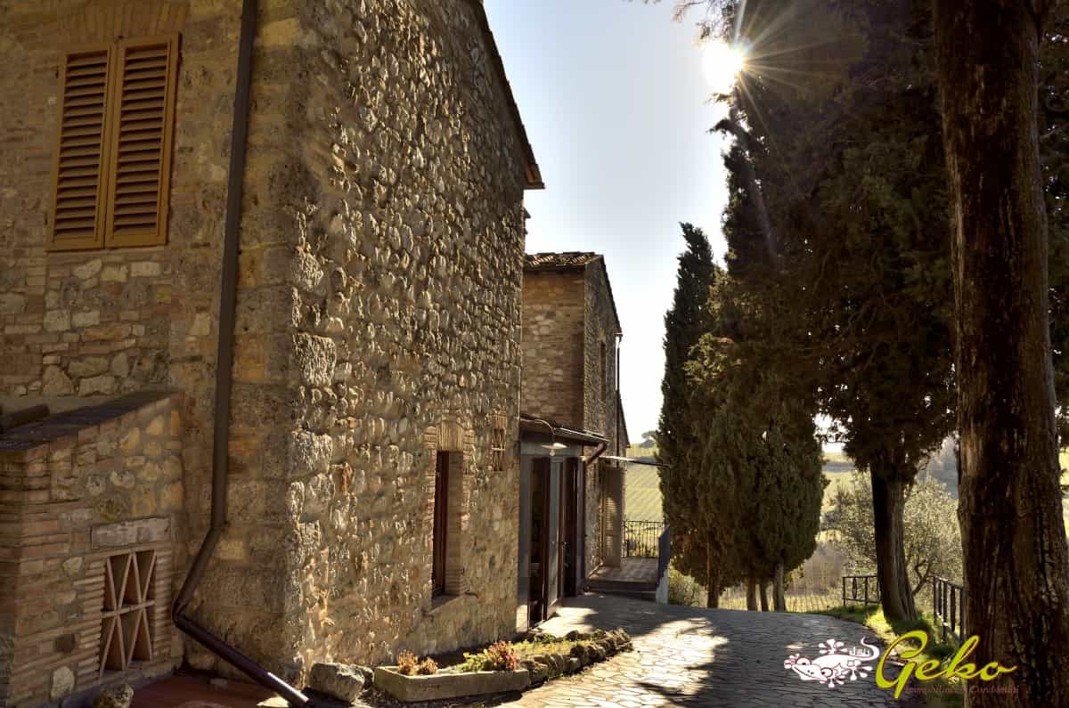 rumah dalam San Gimignano, Tuscany 10700452