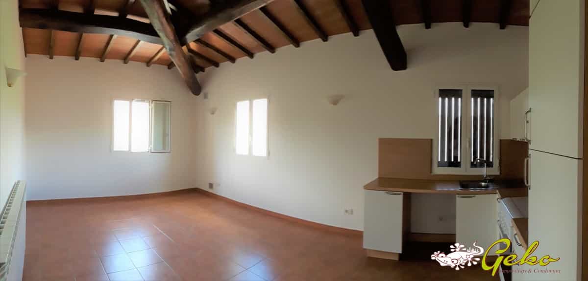Rumah di San Gimignano, Toskana 10700517