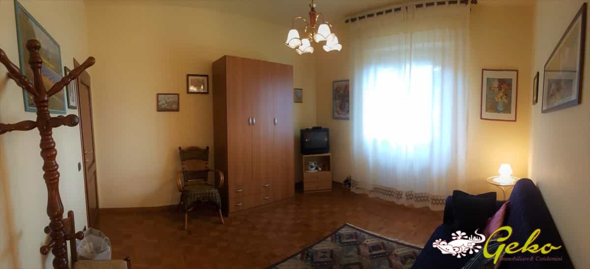 公寓 在 Tavarnelle Val di Pesa, Toscana 10700518