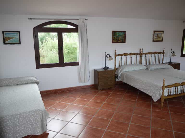 House in Arriate, Andalusia 10700555