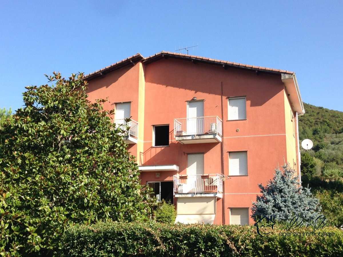 Condominio en Garlenda, Liguria 10700656