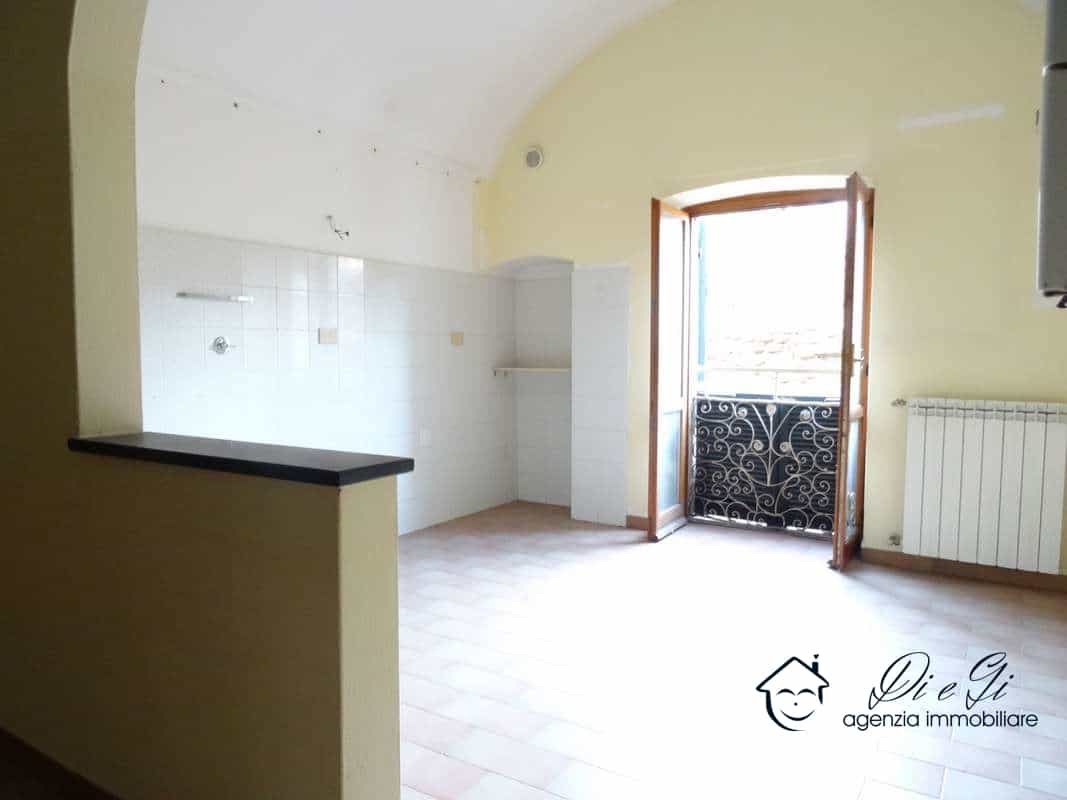Condominium in Quiliano, Ligurië 10700658