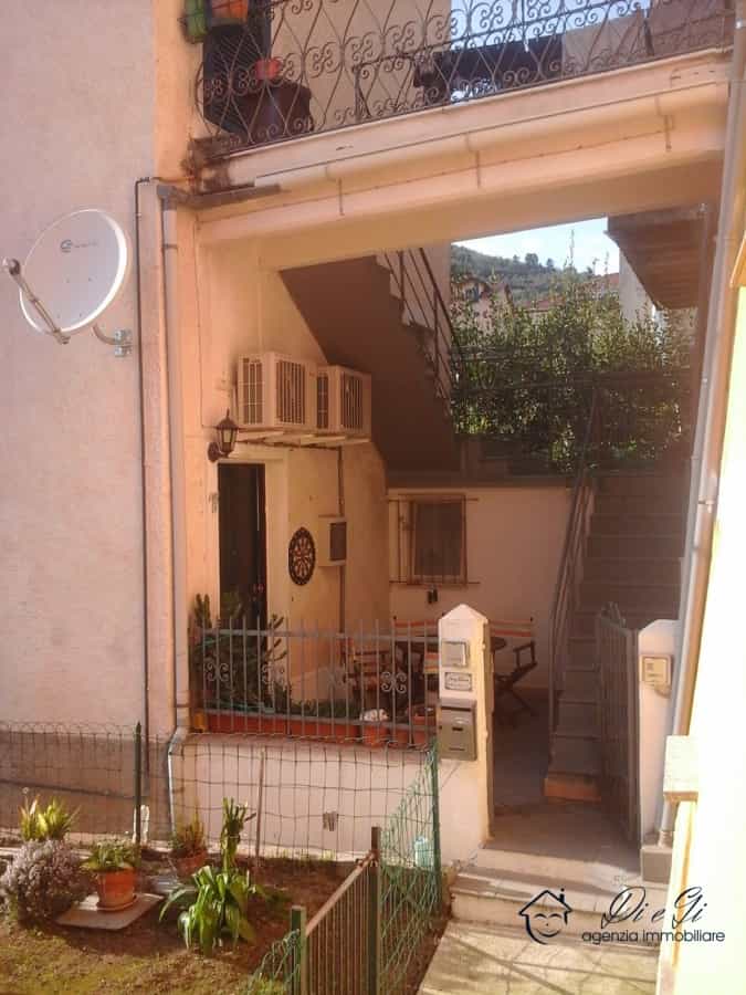 жилой дом в Casanova Lerrone, Liguria 10700669