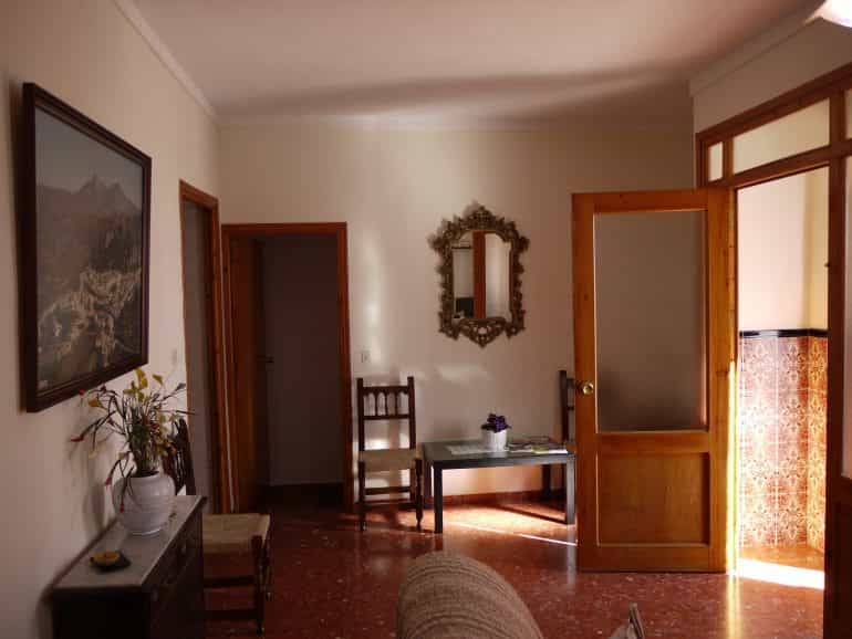 Hus i Zahara de la Sierra, Andalusia 10700684