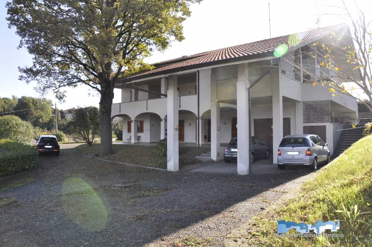 House in Ronzone, Trentino-Alto Adige 10700752