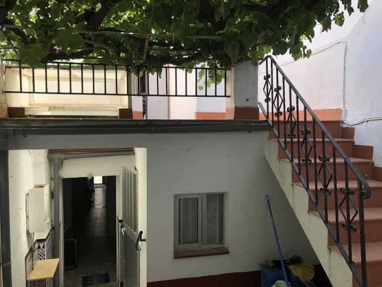 Dom w Olvera, Andalusia 10700824