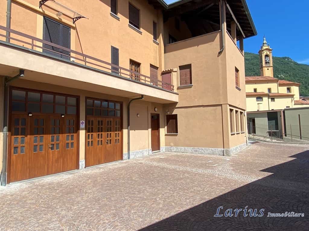 Condominium in Pumenengo, Lombardy 10700849