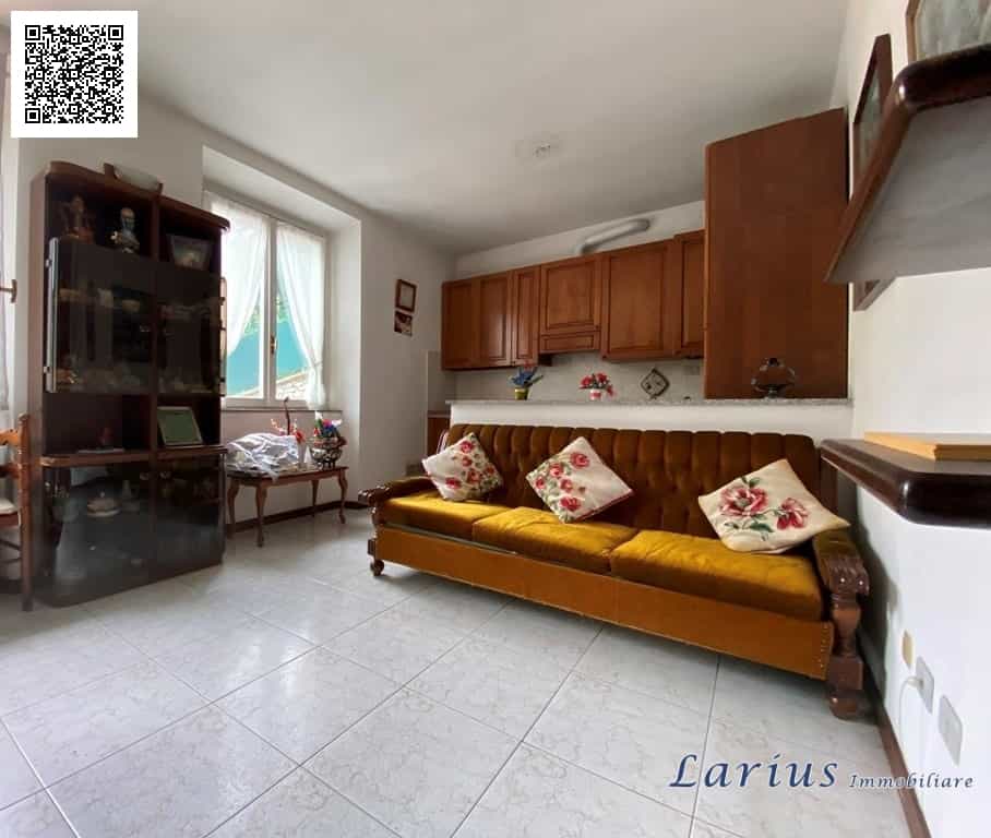 公寓 在 Asso, Lombardy 10700867