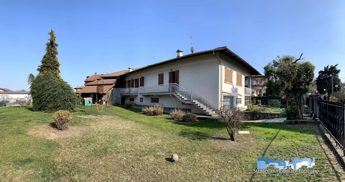 House in Rivoli, Piedmont 10700919