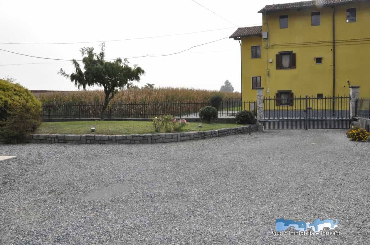 Condominio nel Rivoli, Piemonte 10700931