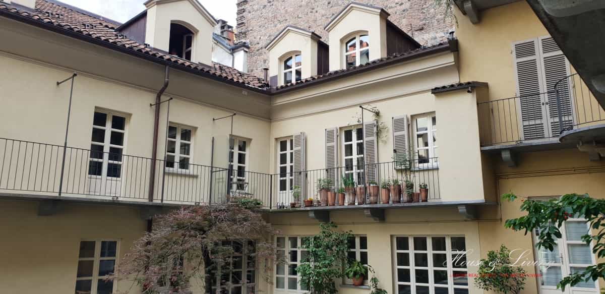 Condominium in Torino, Piemonte 10700977