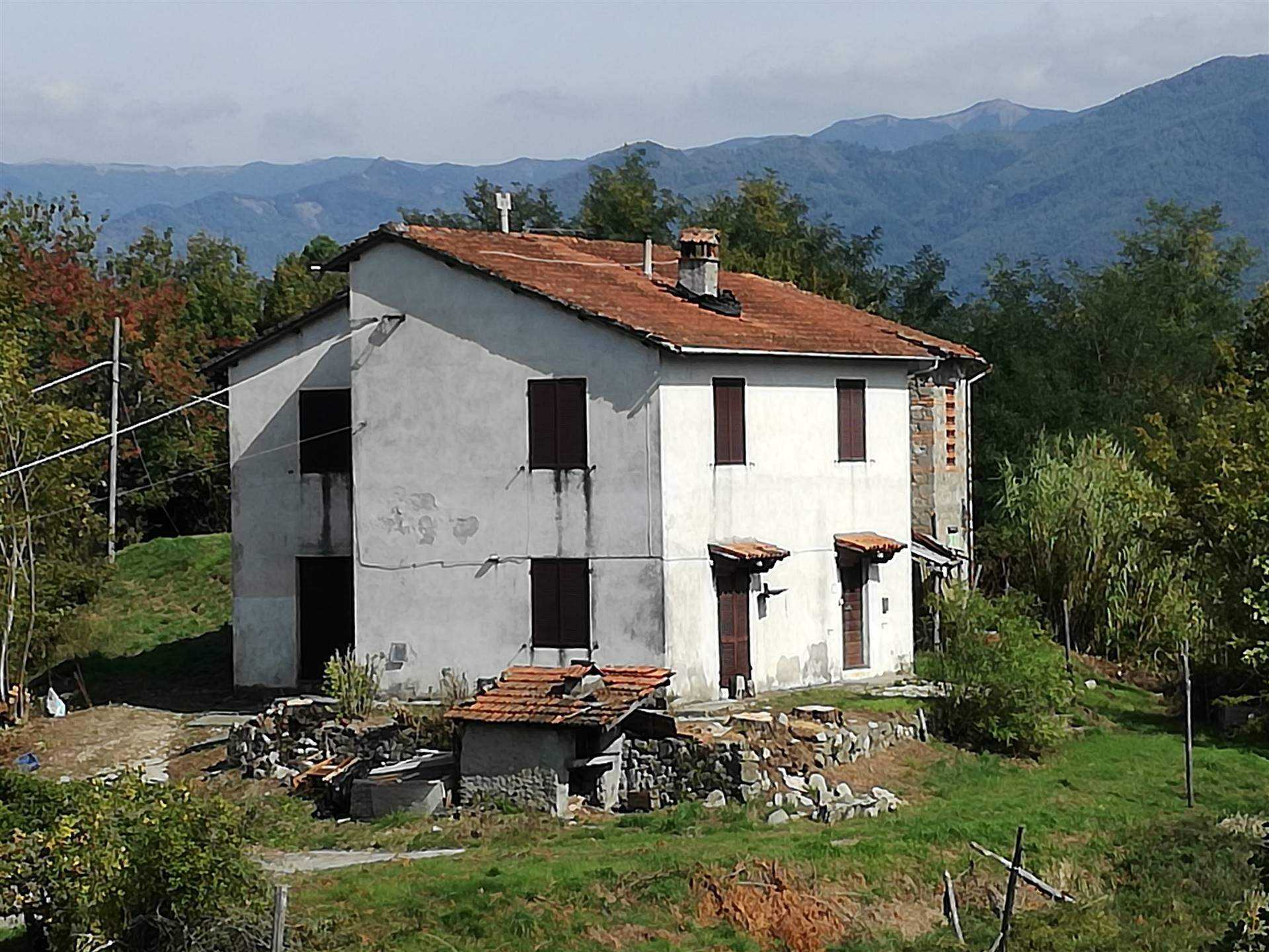 Huis in Molazzana, Tuscany 10700988