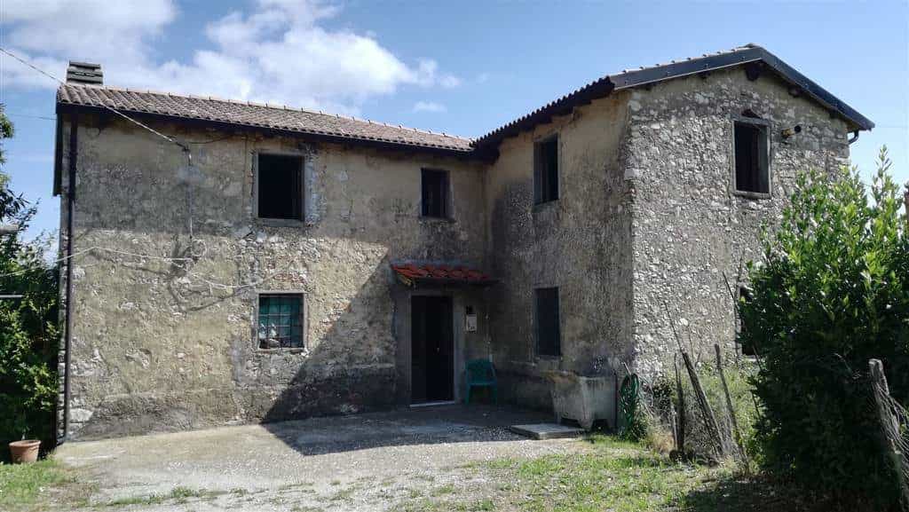 Talo sisään Molazzana, Toscana 10700989