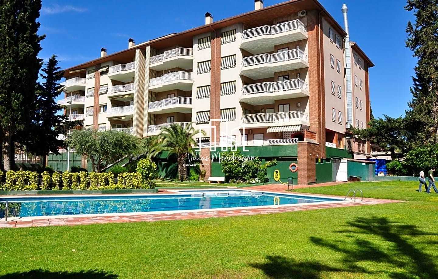 Condominium in Tarragona, Catalonië 10701040