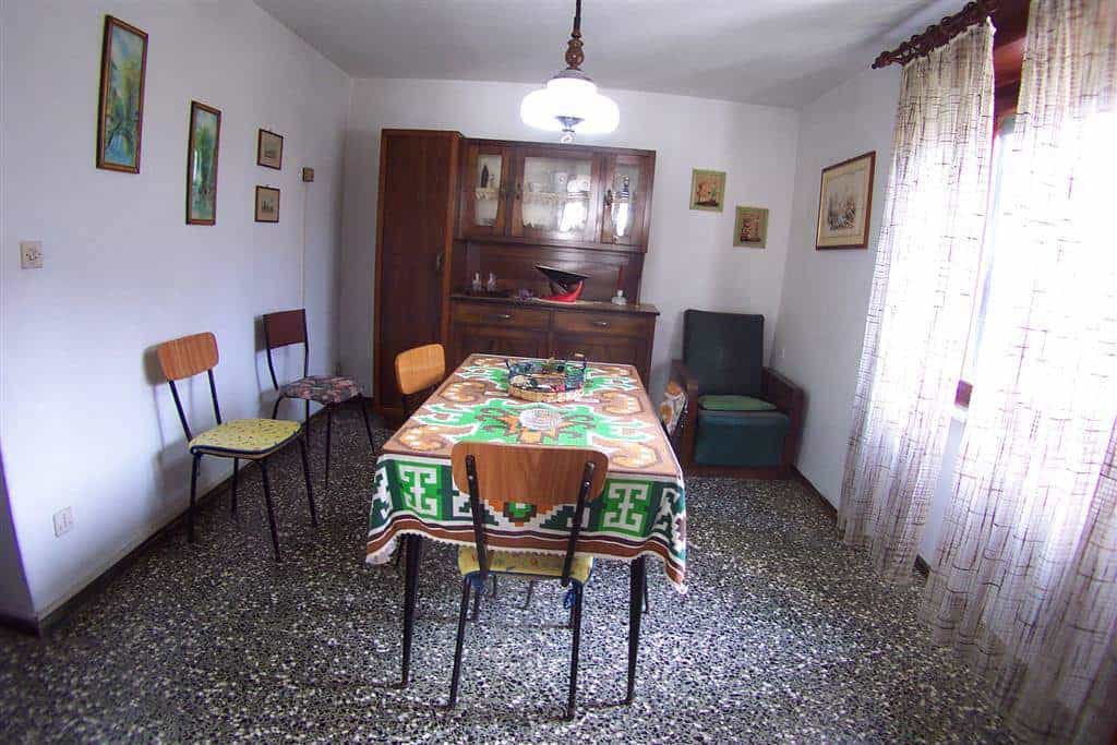 Dom w Gallicano, Toskania 10701127