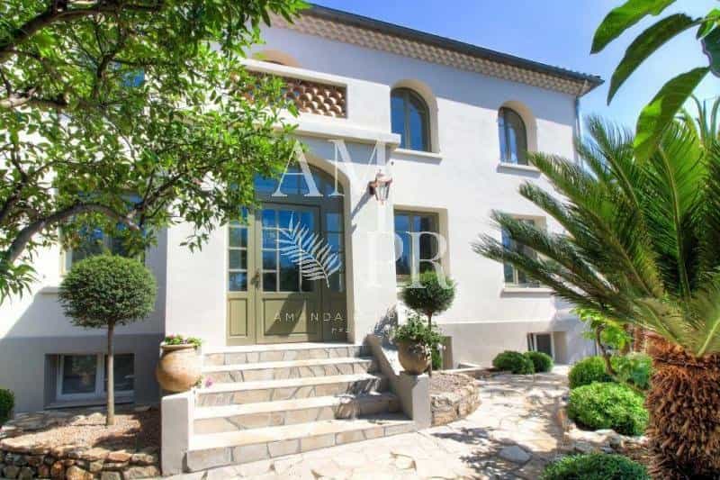 casa no Cannes, Provença-Alpes-Costa Azul 10701346