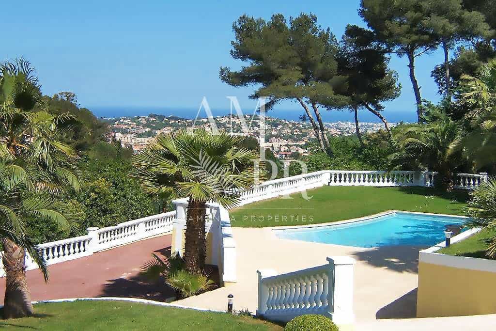 casa no Cannes, Provença-Alpes-Costa Azul 10701396