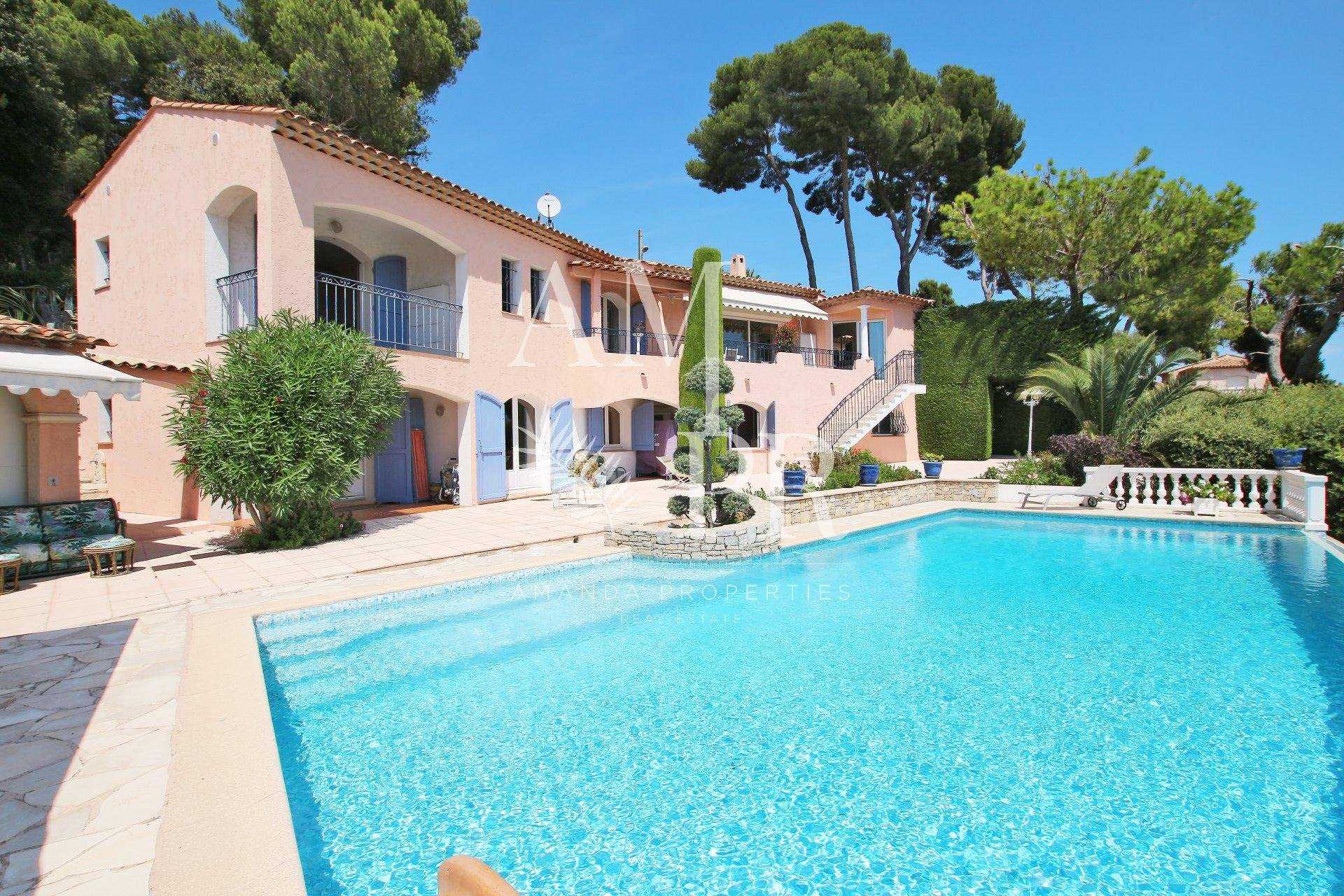Haus im Antibes, Provence-Alpes-Côte d'Azur 10701428