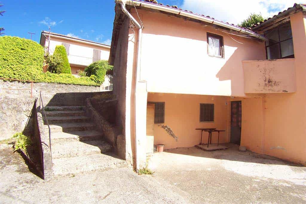 Huis in Molazzana, Tuscany 10701472