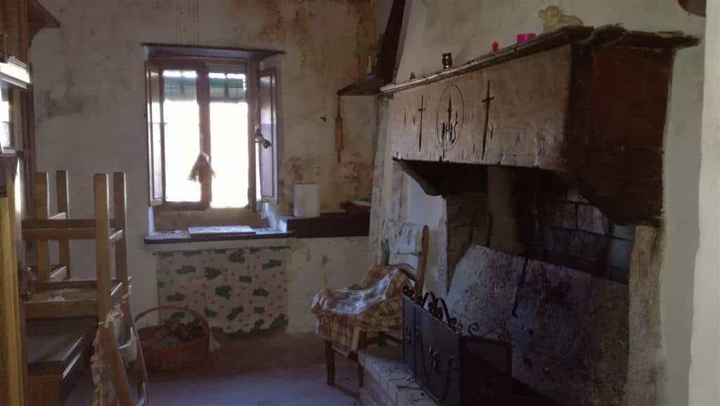 casa en Vallico, Toscana 10701479