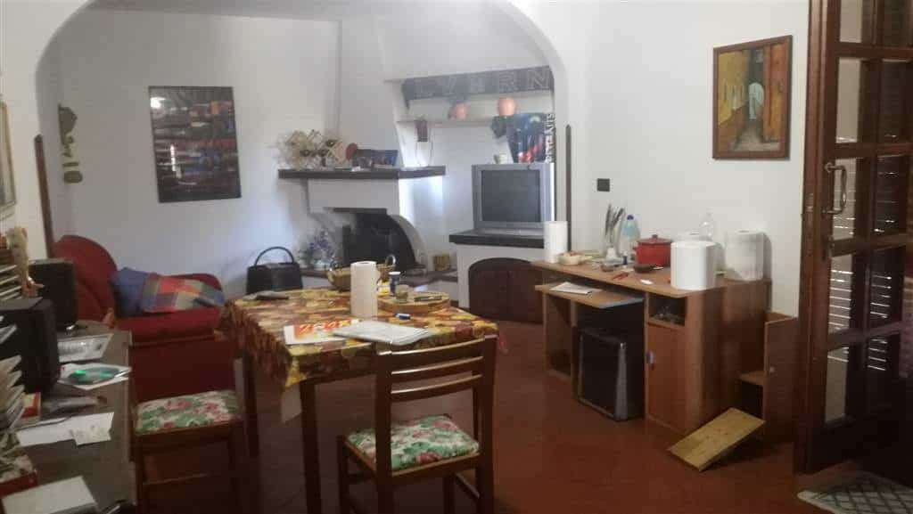 Condomínio no galicano, Toscana 10701483